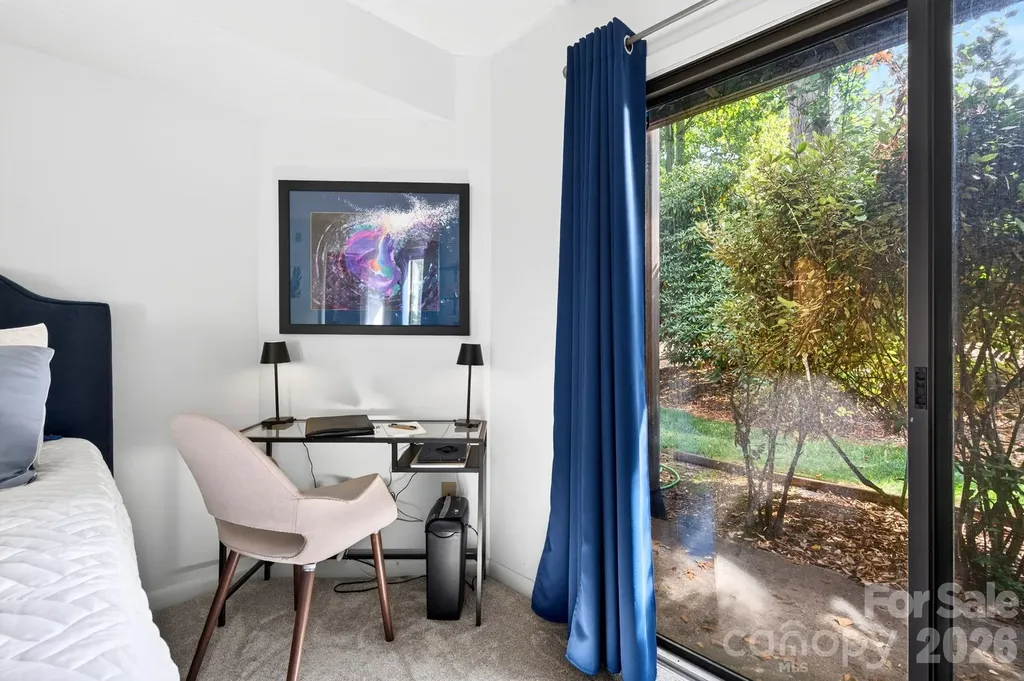 9 Ravencroft Lane Asheville NC 28803