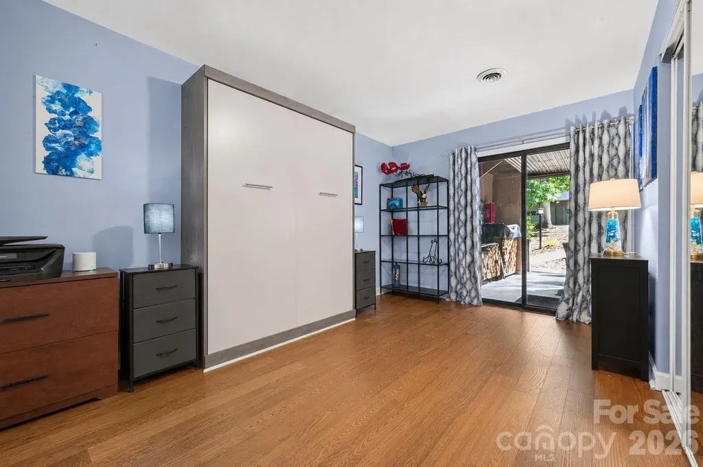 9 Ravencroft Lane Asheville NC 28803