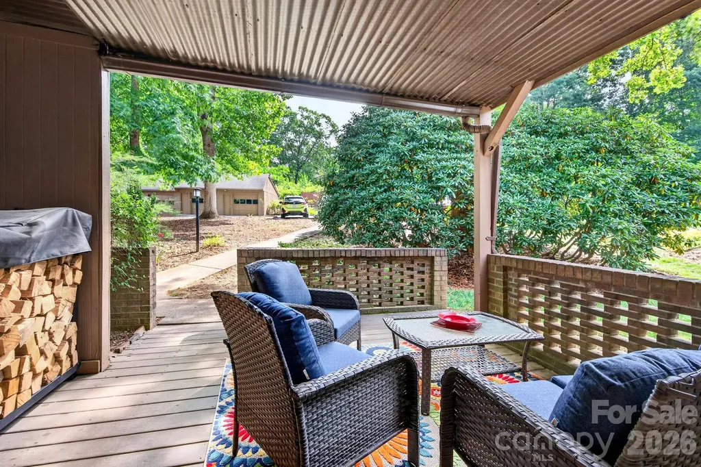 9 Ravencroft Lane Asheville NC 28803