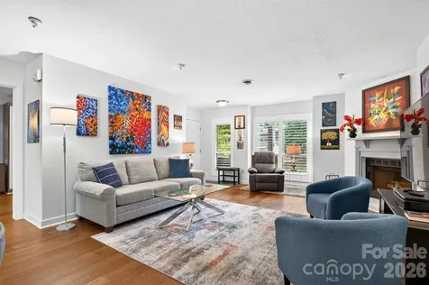 9 Ravencroft Lane Asheville NC 28803