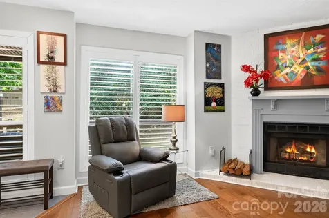 9 Ravencroft Lane Asheville NC 28803