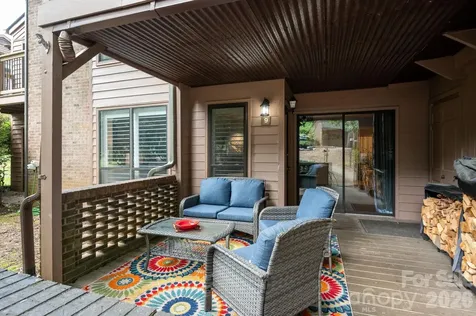 9 Ravencroft Lane Asheville NC 28803