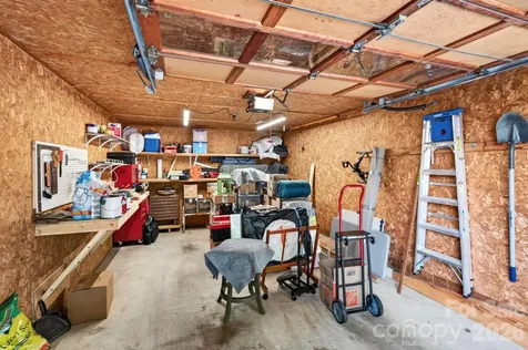 9 Ravencroft Lane Asheville NC 28803