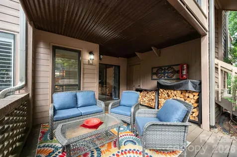 9 Ravencroft Lane Asheville NC 28803