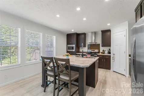 1940 Eastbrook Circle Morganton NC 28655