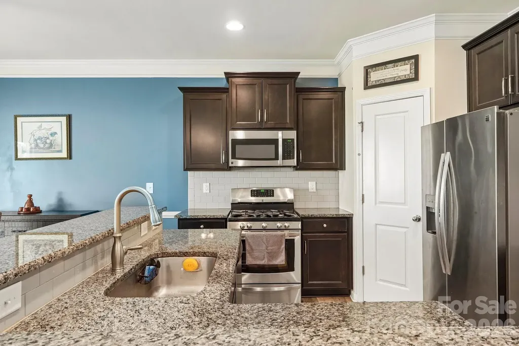 204 Kingston Drive Mount Holly NC 28120
