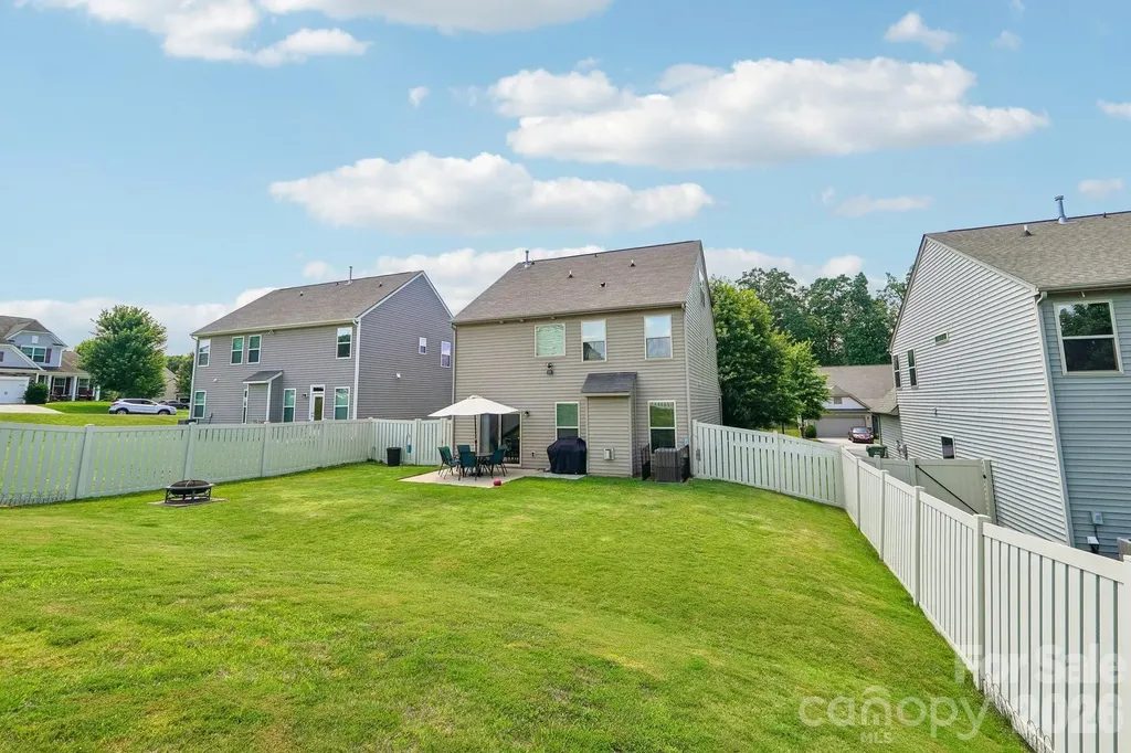 204 Kingston Drive Mount Holly NC 28120