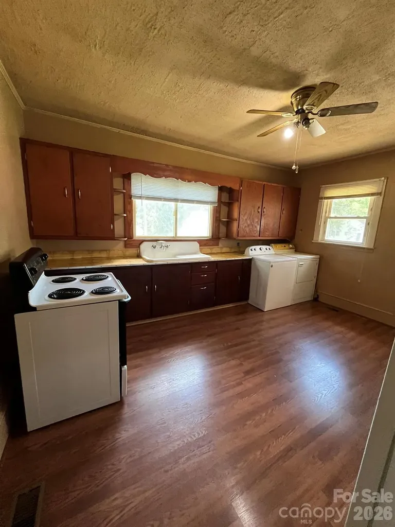 208 Bell Street Mount Holly NC 28120
