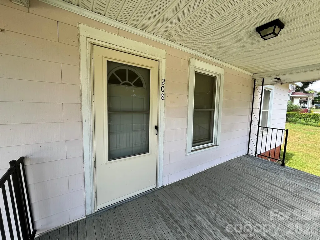 208 Bell Street Mount Holly NC 28120