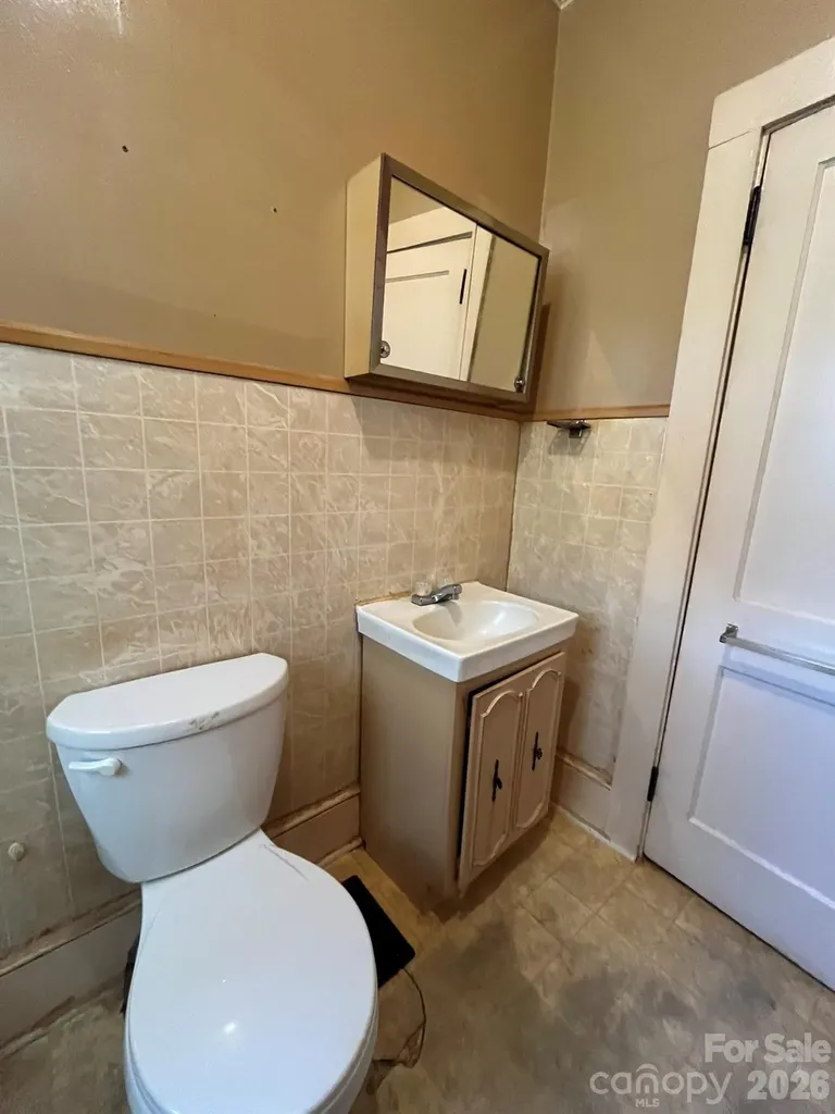 208 Bell Street Mount Holly NC 28120