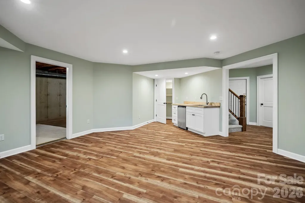 105 Welwyn Lane Asheville NC 28805