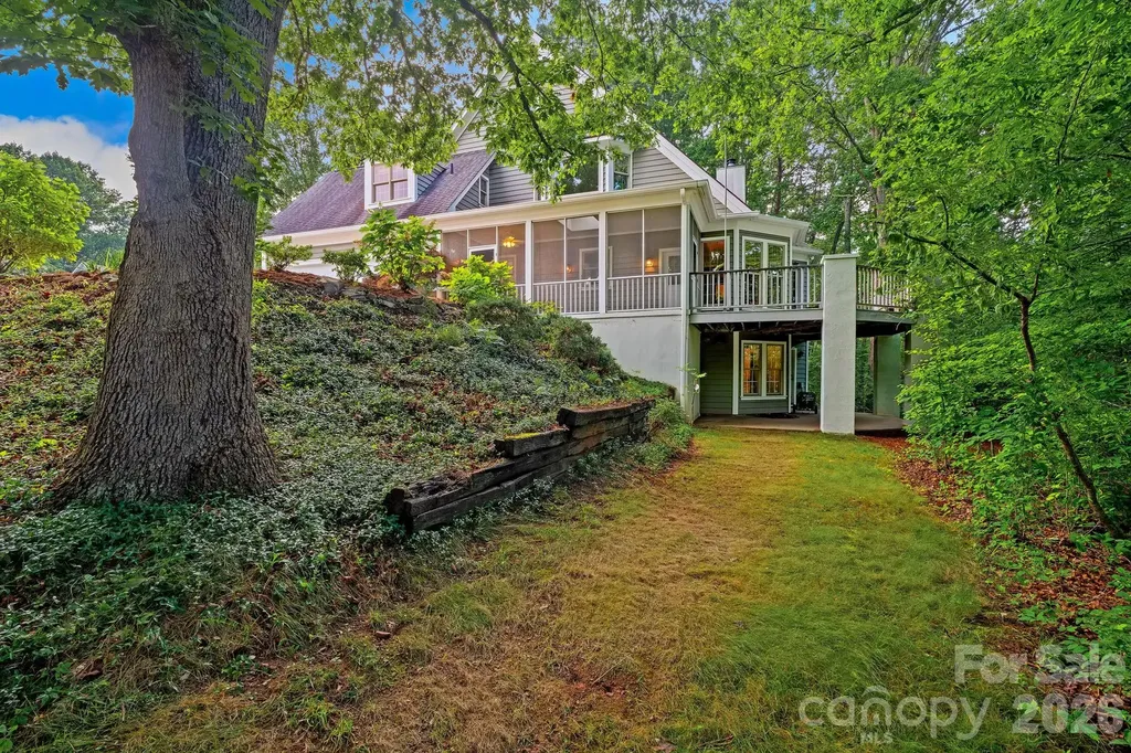 105 Welwyn Lane Asheville NC 28805