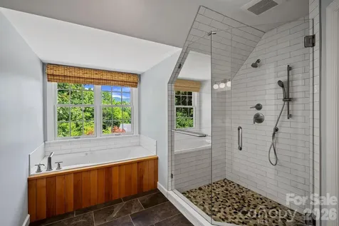 105 Welwyn Lane Asheville NC 28805