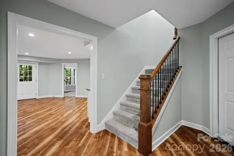 105 Welwyn Lane Asheville NC 28805