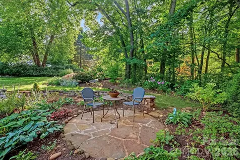 105 Welwyn Lane Asheville NC 28805