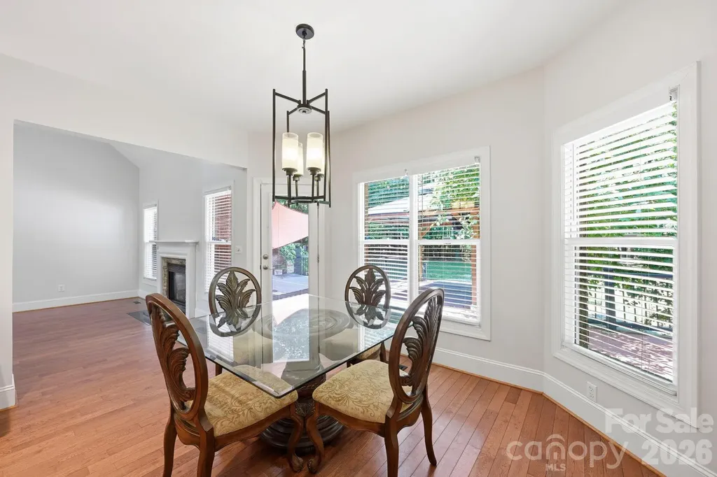 202 Indian Trail Mooresville NC 28117