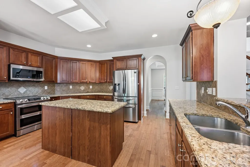 202 Indian Trail Mooresville NC 28117