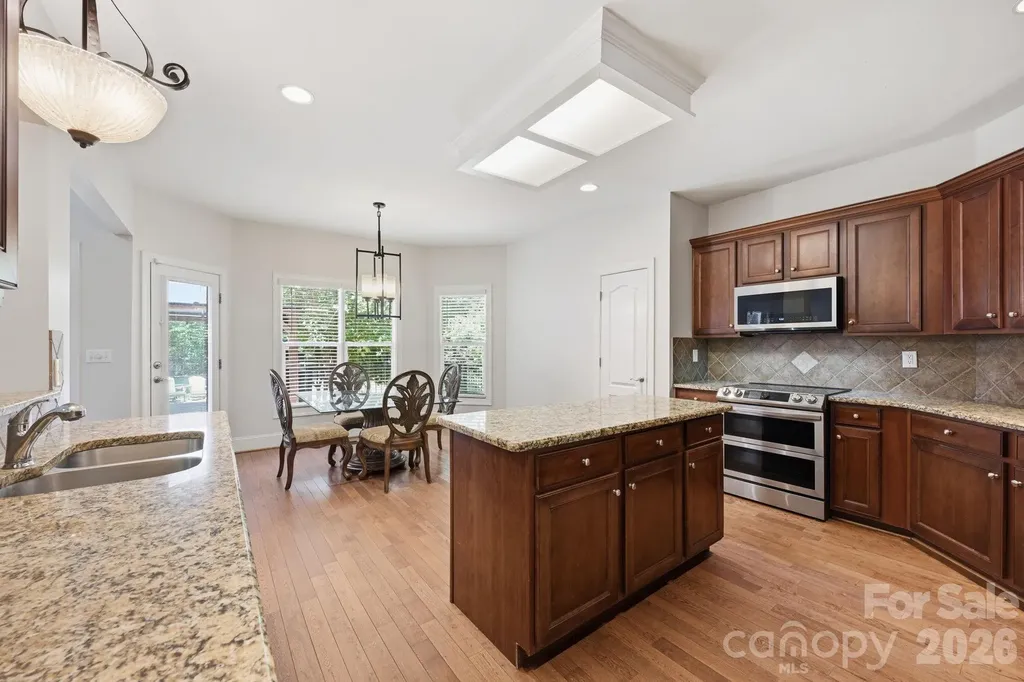 202 Indian Trail Mooresville NC 28117