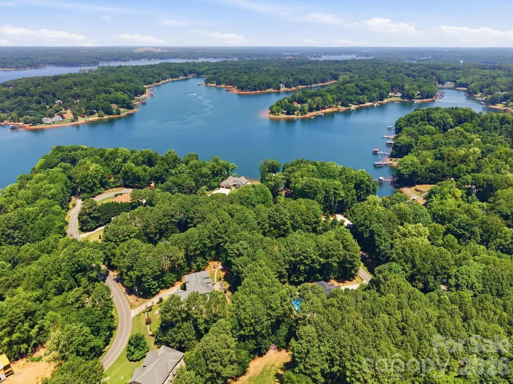 202 Indian Trail Mooresville NC 28117