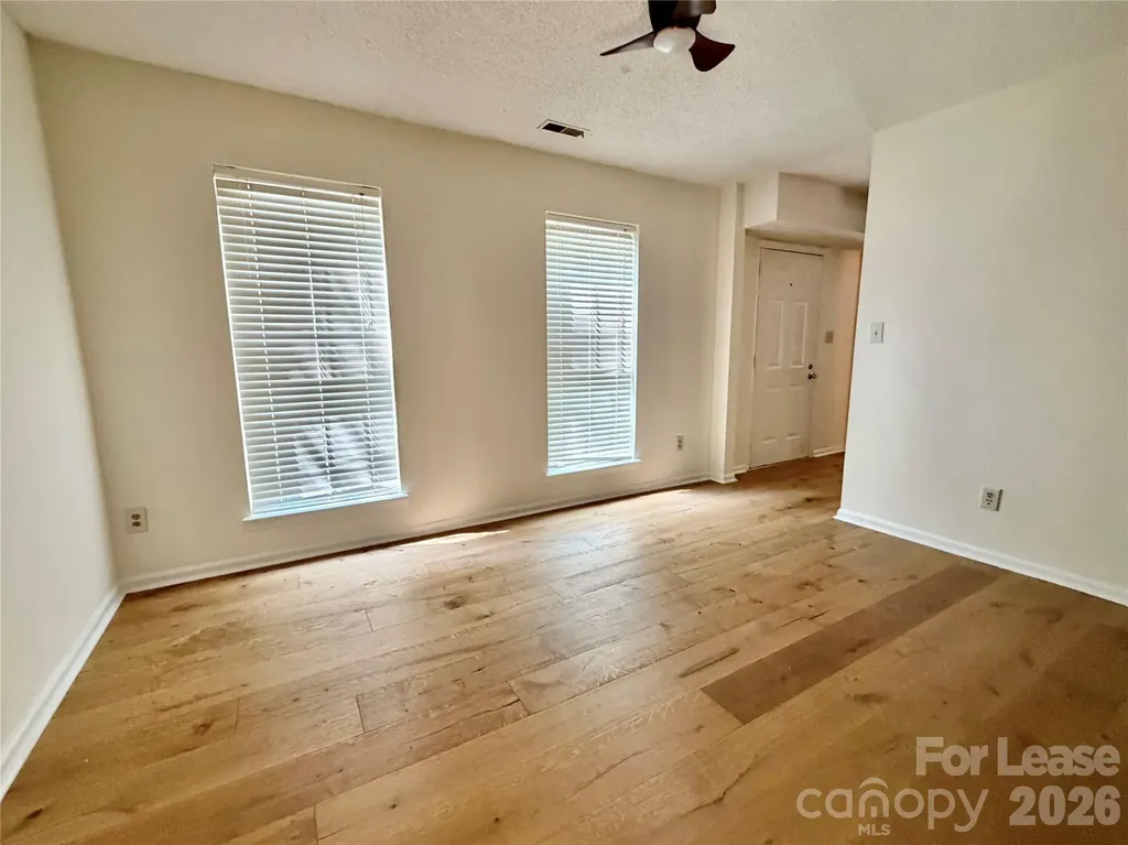11809 Lansbury Court Charlotte NC 28226