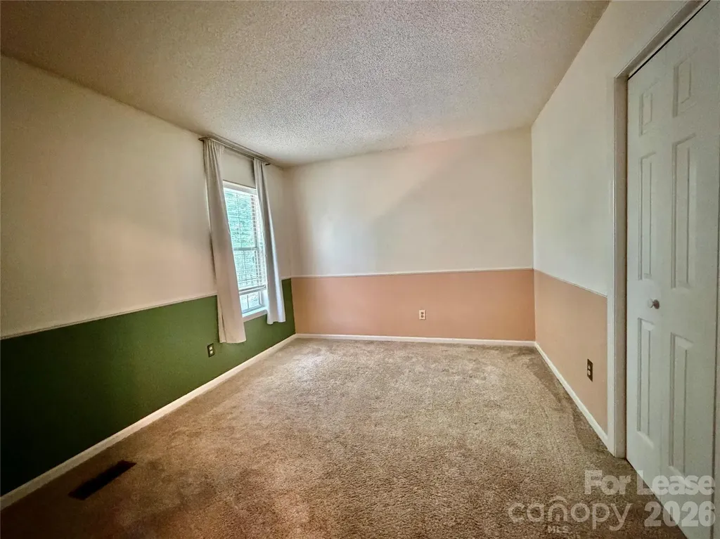 11809 Lansbury Court Charlotte NC 28226