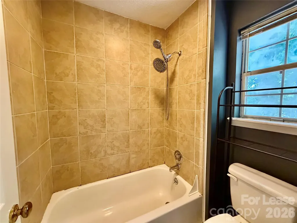 11809 Lansbury Court Charlotte NC 28226