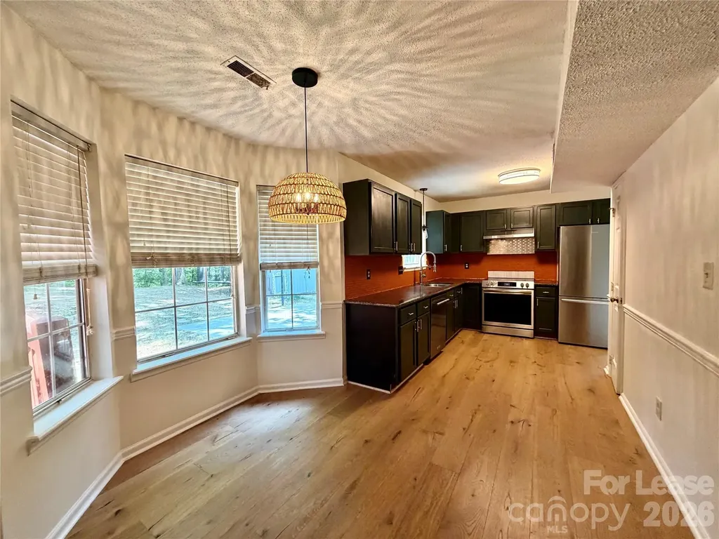 11809 Lansbury Court Charlotte NC 28226