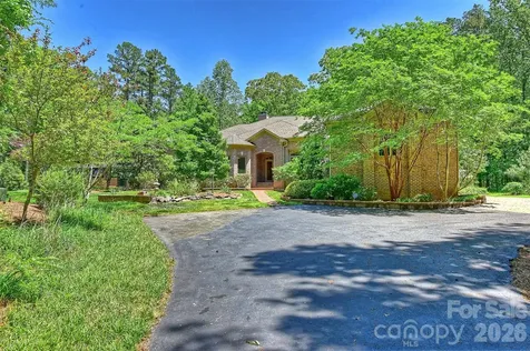 8680 Hills Dell Drive Concord NC 28027
