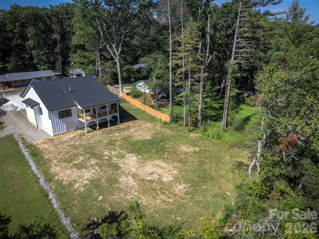 808 Maybank Drive Hendersonville NC 28739