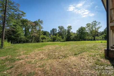 808 Maybank Drive Hendersonville NC 28739