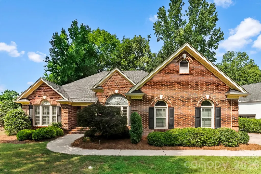 1032 Dan Maples Drive Cramerton NC 28032