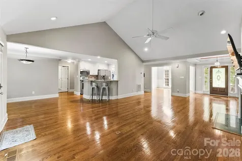 1032 Dan Maples Drive Cramerton NC 28032