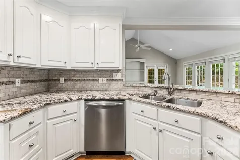 1032 Dan Maples Drive Cramerton NC 28032