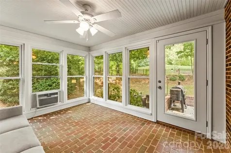 1032 Dan Maples Drive Cramerton NC 28032