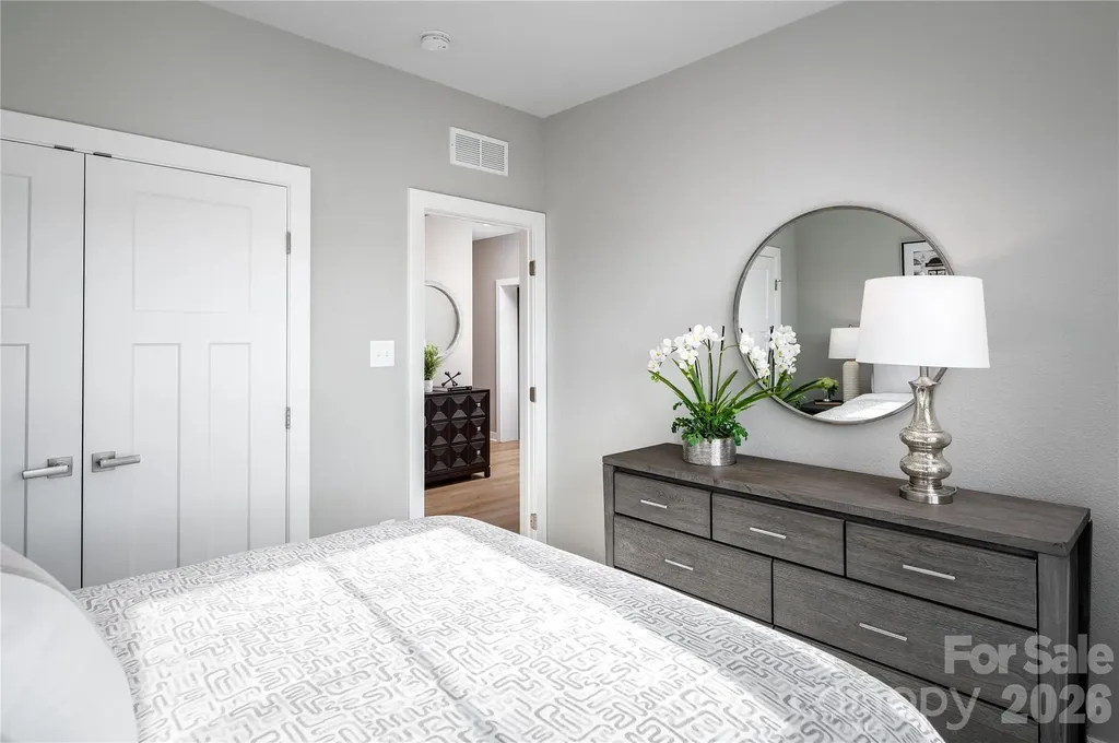 1007 Heathway Drive Charlotte NC 28213