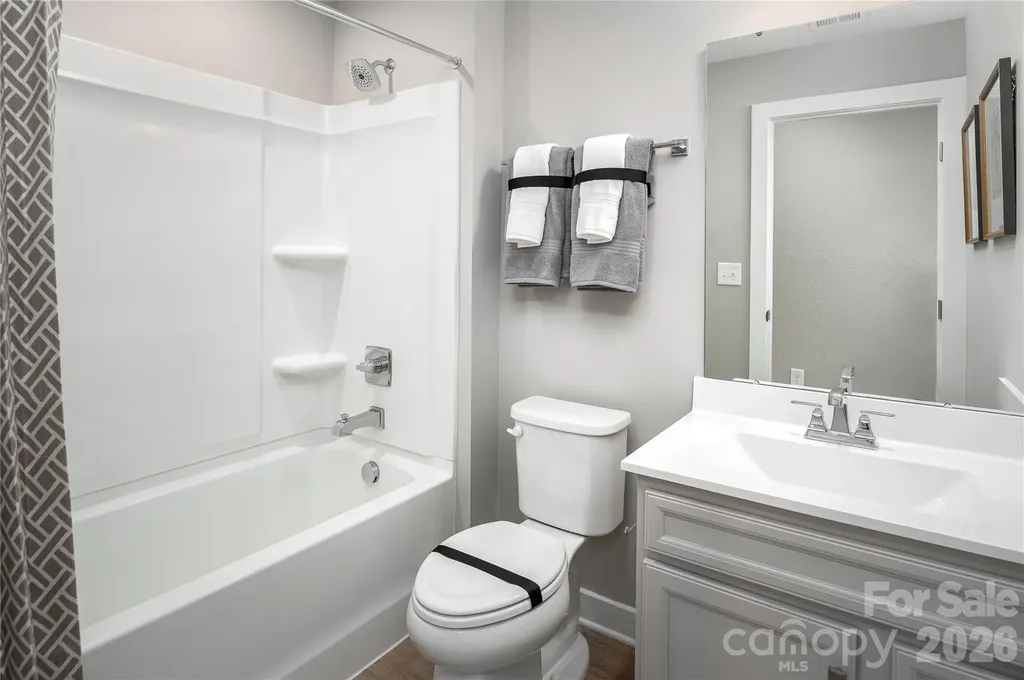 1007 Heathway Drive Charlotte NC 28213