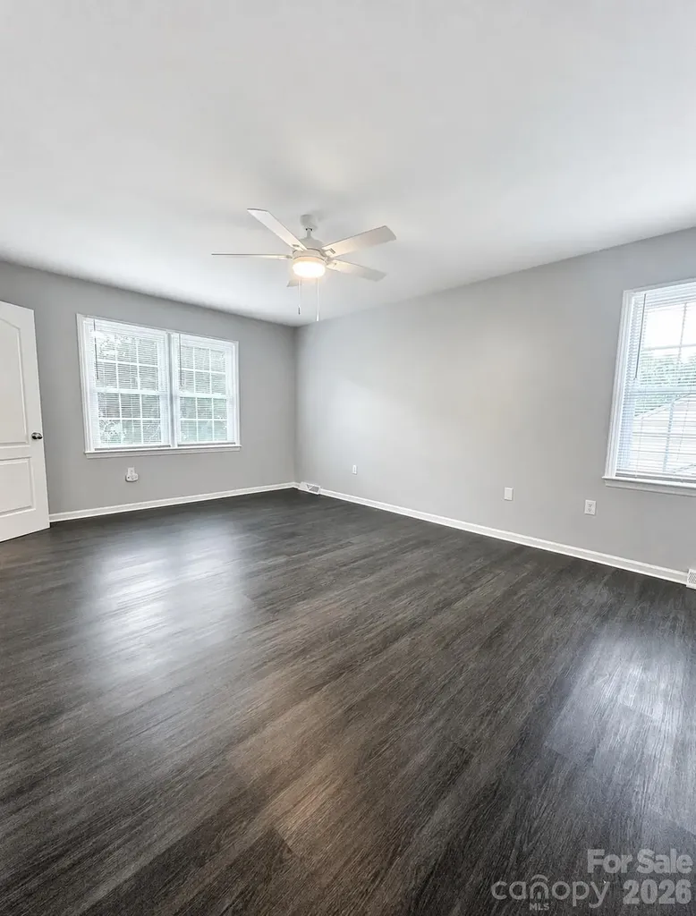 8826 Leipzig Drive Charlotte NC 28210