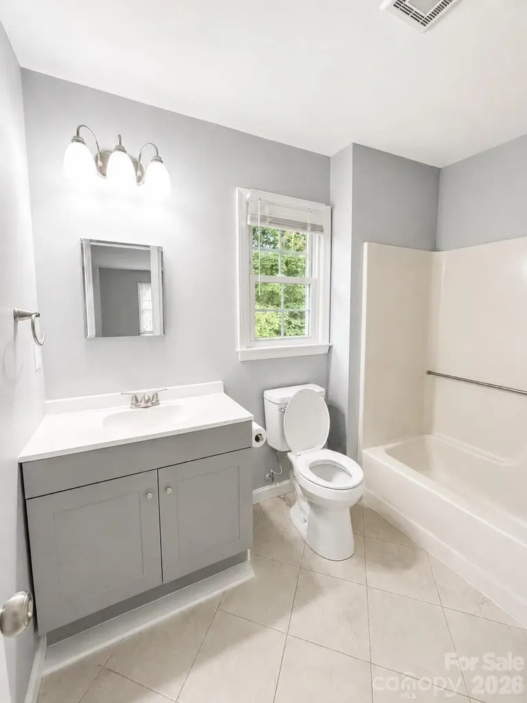 8826 Leipzig Drive Charlotte NC 28210