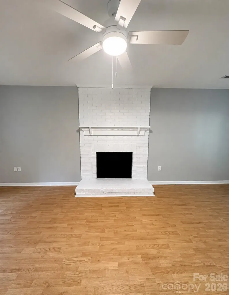 8826 Leipzig Drive Charlotte NC 28210