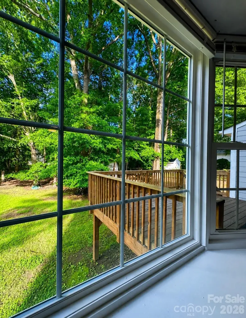8826 Leipzig Drive Charlotte NC 28210