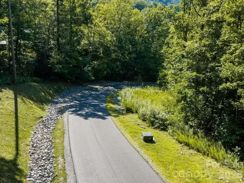 1230 Arborcrest Way Swannanoa NC 28778