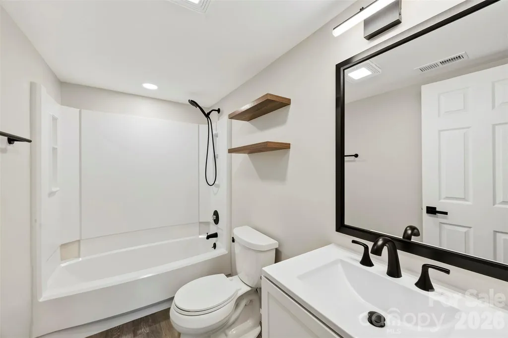 6719 Montezuma Trail Charlotte NC 28227
