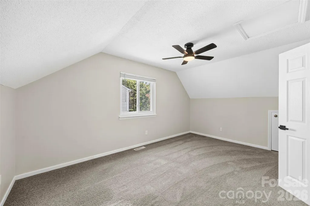 6719 Montezuma Trail Charlotte NC 28227