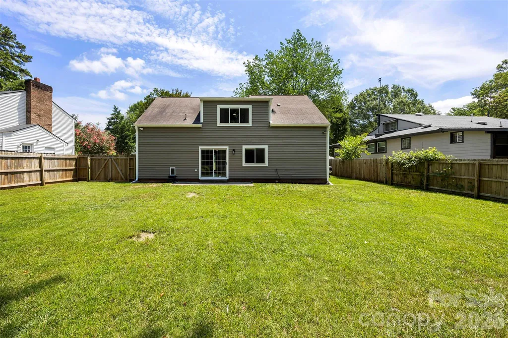 6719 Montezuma Trail Charlotte NC 28227