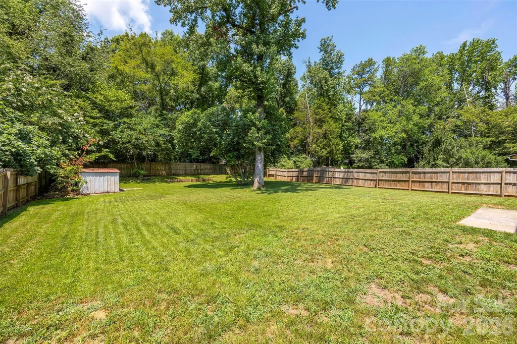 6719 Montezuma Trail Charlotte NC 28227