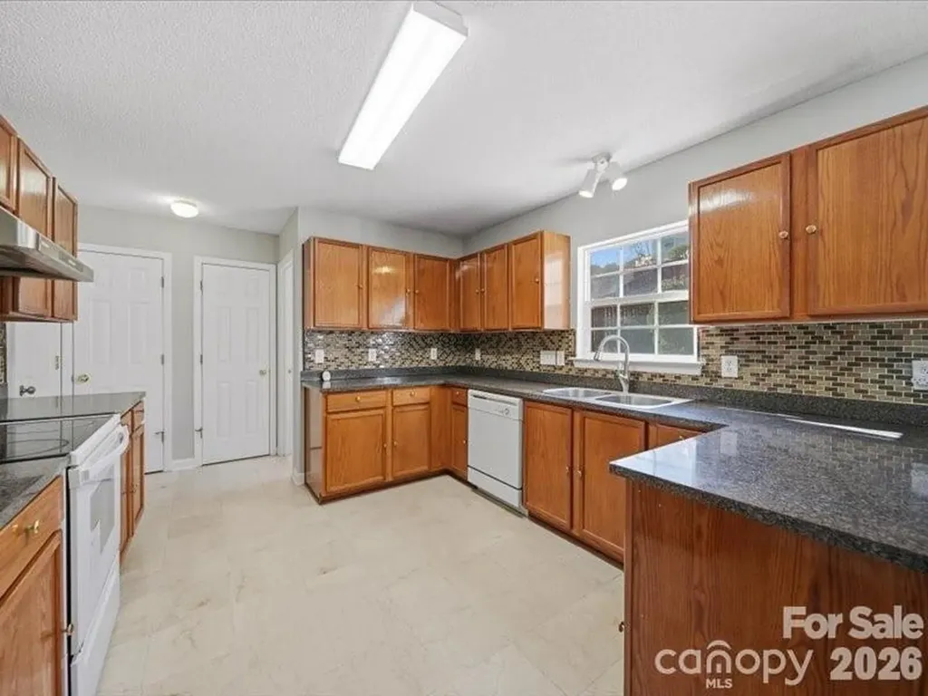 1968 8th Street Lane SE Hickory NC 28602