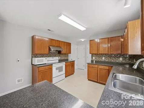 1968 8th Street Lane SE Hickory NC 28602