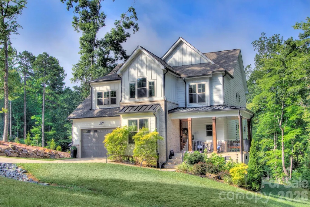 6672 Maple Spring Court Denver NC 28037