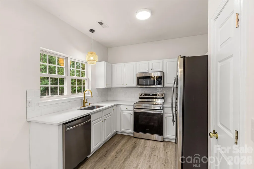 12819 Matisse Lane Charlotte NC 28215