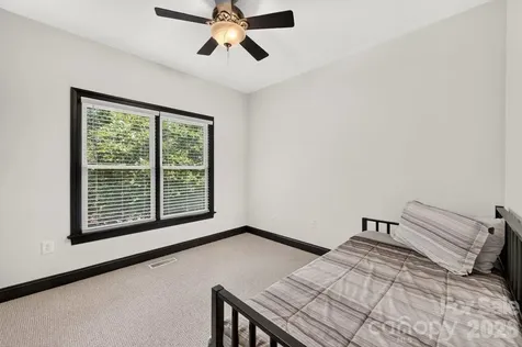 2916 Ed Reid Street Charlotte NC 28216